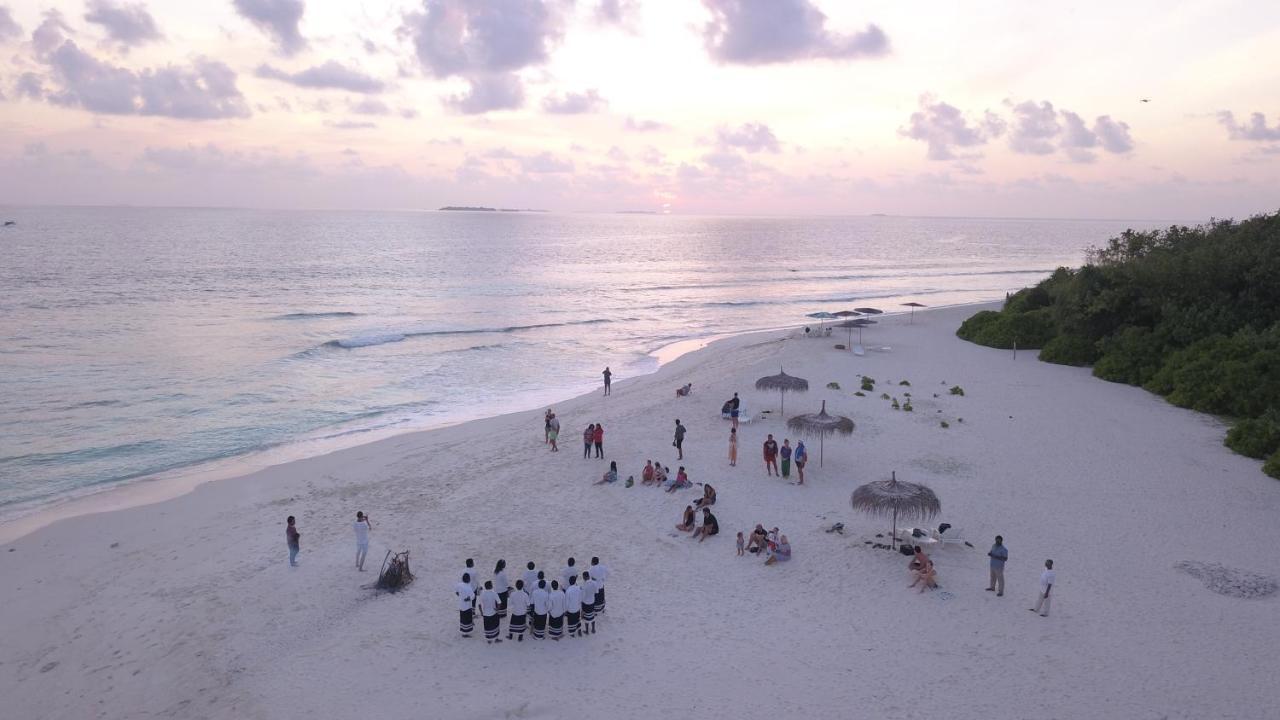 Starry Night At Ukulhas Hotel Exterior photo